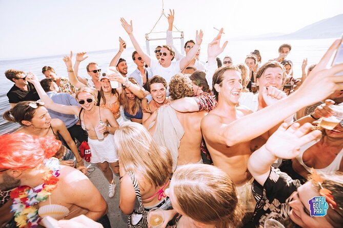 3 hours on the craziest boat party in Malaga - Getting to the marina and making boarding easier