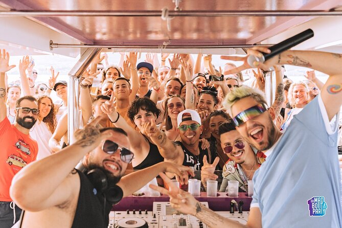 3 hours on the craziest boat party in Malaga - The swim stop depends on weather and staff