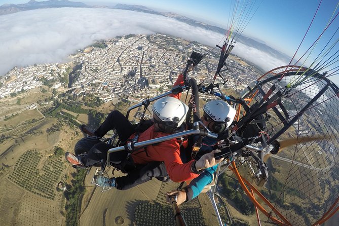 30-minute paramotor flight in Ronda - What flying a paratrike feels like