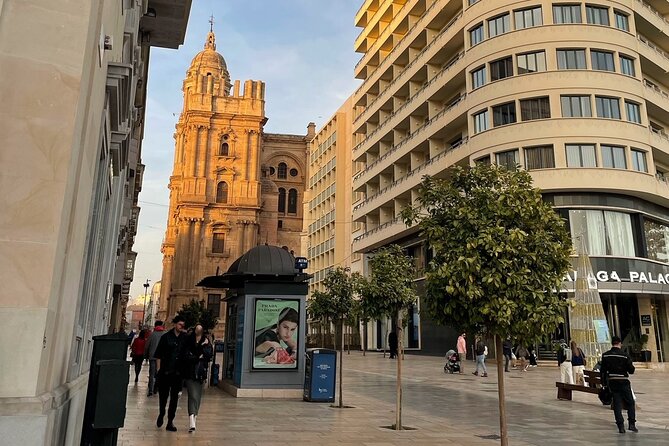 A Self-Guided Tour of Ancient Malaga’s History - Las Bodegas El Pimpi and the value of a lunch stop
