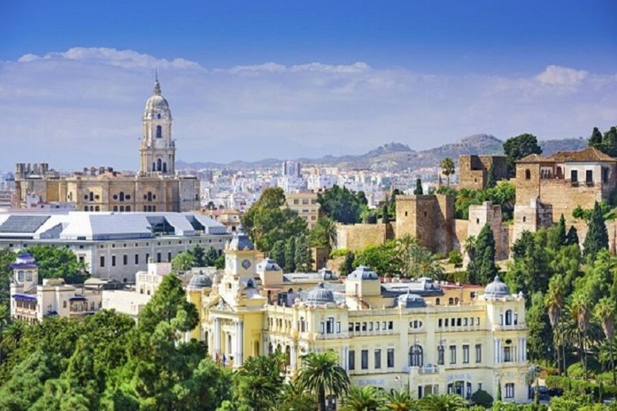 Alcazaba and Gibralfaro Private Tour. Skip The Line - Why the Alcazaba deserves a guided visit