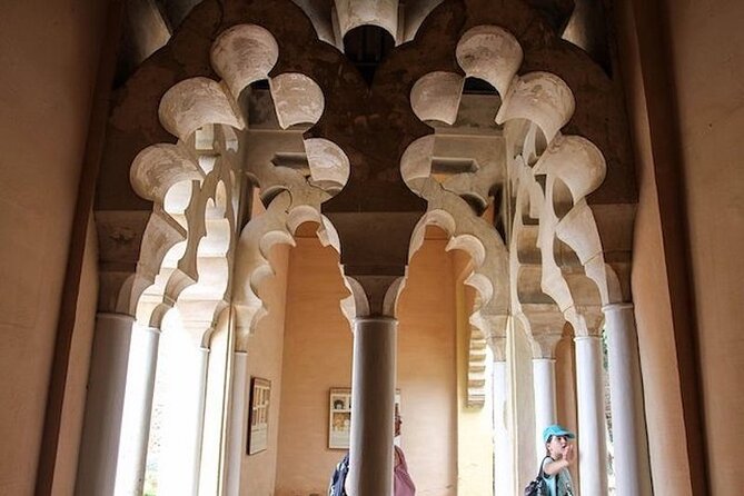 Alcazaba Malaga Guided Tour - Group size, sound, and guide style