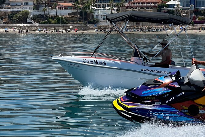 Alquiler de barco sin titulacion en Malaga - Leaving Benalmádena marina without a boating license