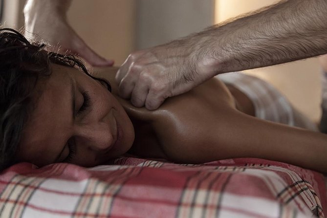 Arabian Baths Experience at Malaga’s Hammam Al Andalus - Choosing between the massage packages