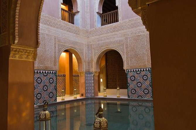 Arabian Baths Experience at Malaga’s Hammam Al Andalus - Wet floors, steps, and practical comfort