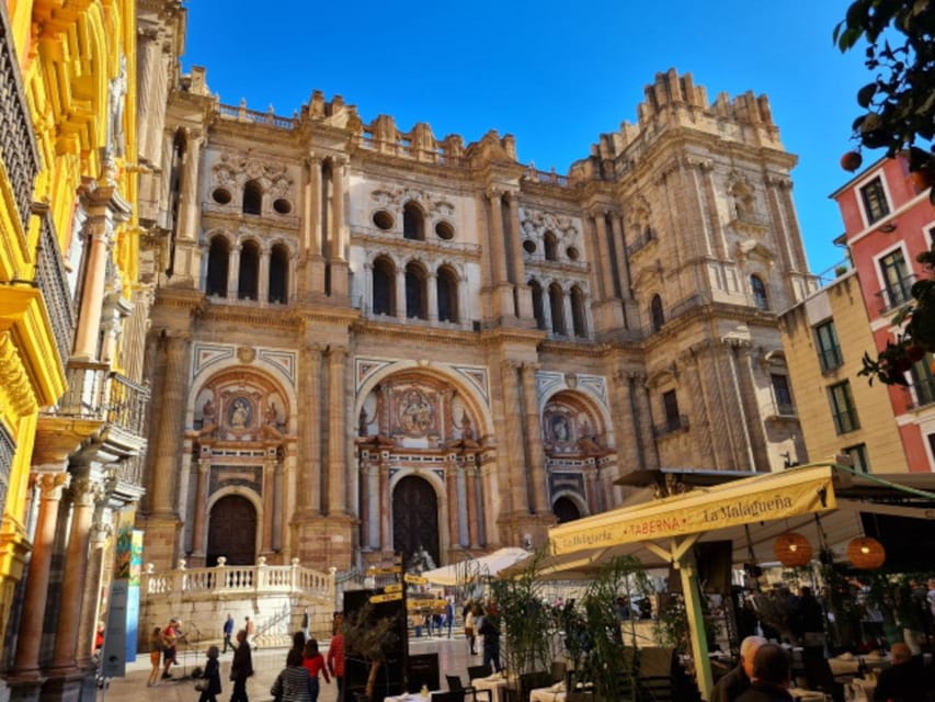 Audioguide City Walk Malaga for cruises (German & English) - English and German listening options