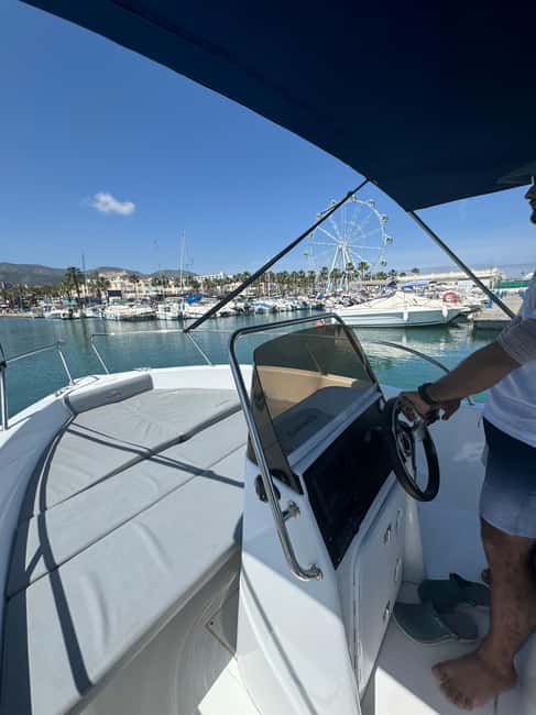 Benalmádena: Alquiler de barcos sin licencia Costa del Sol - Taking the helm from Benalmádena