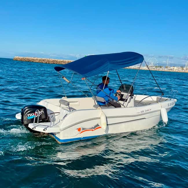 Benalmádena: Alquiler de barcos sin licencia Costa del Sol - Swimming, snorkeling, and a picnic on board