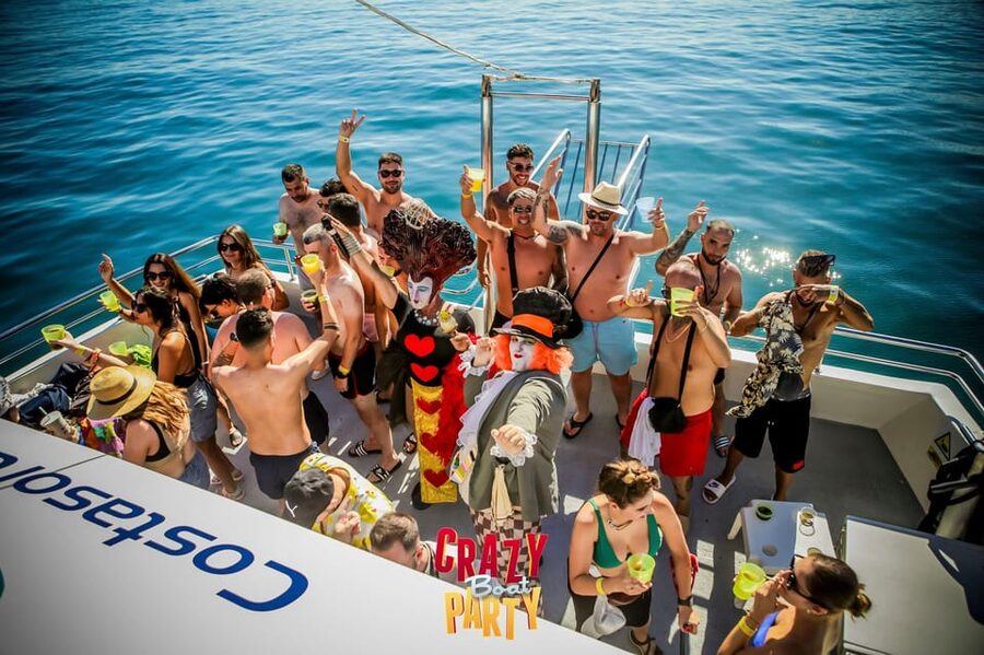 Benalmadena: Boat Party with a Drink - What the ride feels like at sea