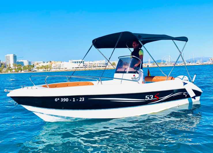 Benalmádena: Boat Rental without License - The route from Puerto Marina to open water