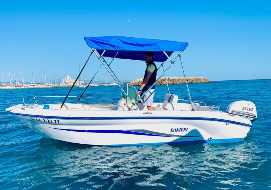 Benalmadena: Boat Rental without License Required - The practical cost of fuel and extras