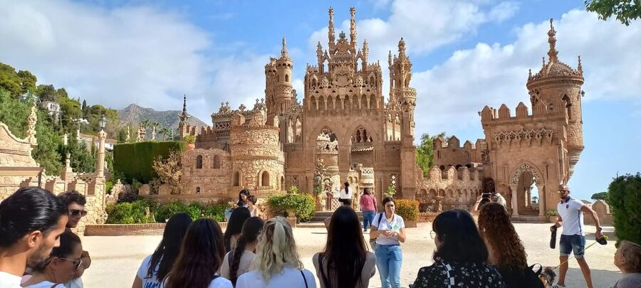 Benalmadena: Colomares Castle Tour with Entry Ticket - Key points to know before you go