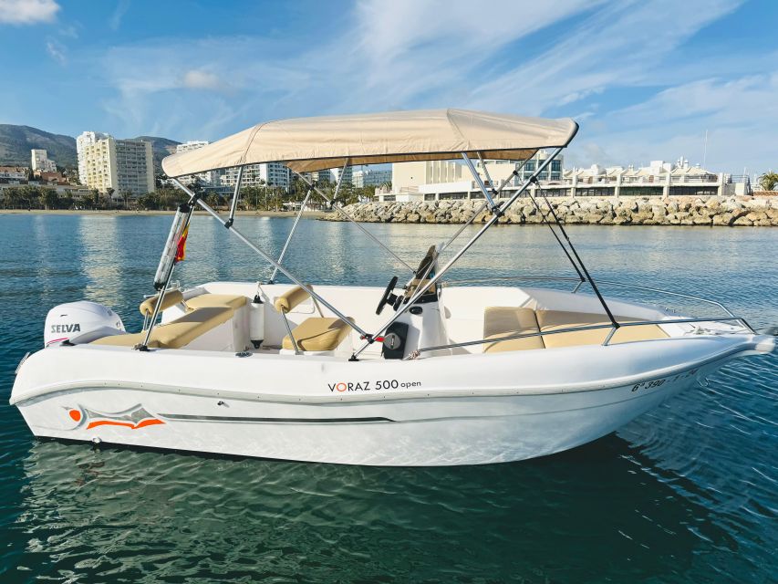 Benalmádena: Costa del Sol License-Free Boat Rental - Taking the helm from Benalmádena Marina