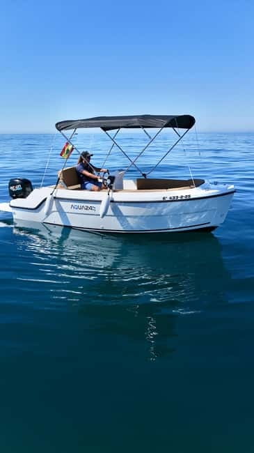 Benalmádena: license-Free Rent Boat for Dolphin Watching - Dolphin watching without a rigid schedule