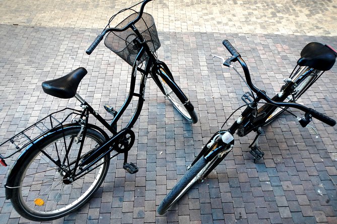 Bike Rental in Malaga - Starting at C. Casas de Campos in central Malaga