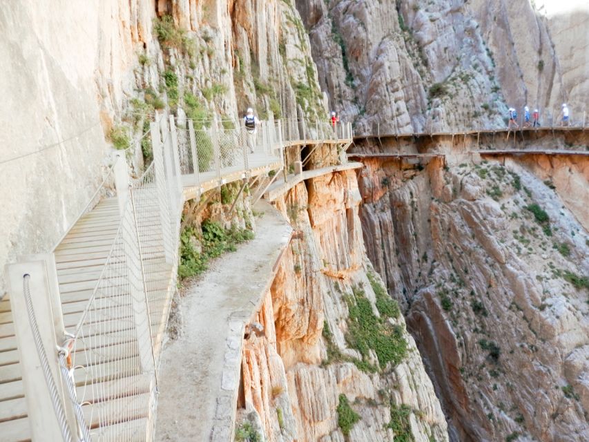 Caminito del Rey: Guided Hiking Tour with Entrance Tickets - From the North Access into El Chorro Gorge