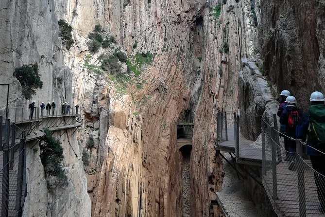 Caminito del Rey Trekking Walkway - Shoes, clothing, and rules on the path
