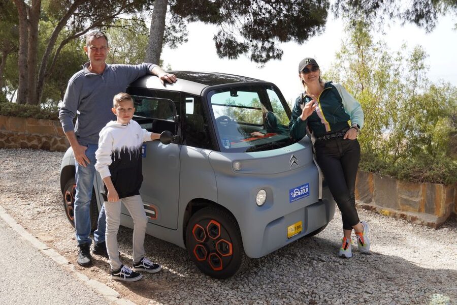 Cruise Terminal Pickup: Málaga in 2 Hours by Electric Car - La Malagueta and the climb to Gibralfaro