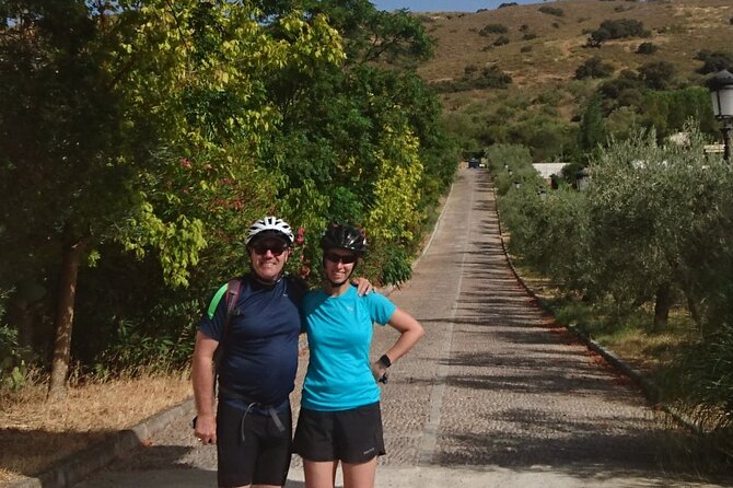 e-Bike (Self-Guided) & Winery tour - 20km Easy - Riding beyond Ronda’s old town
