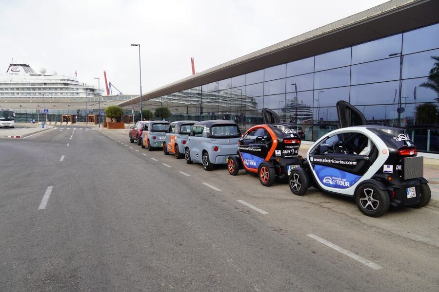 Explore Málaga and the Treasure Caves by Electric Car - The Return Route and Gibralfaro View