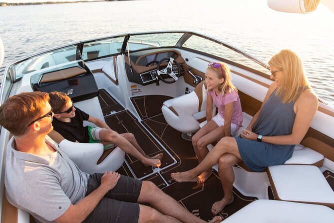 FourWinns HD240 boat rental for 10 people 4 hours - Captain rental and driving your own boat