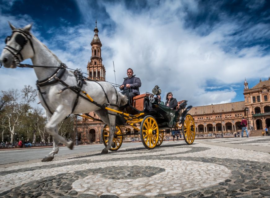 From Costa del Sol: Sevilla Day Trip with Real Alcázar Tour - Walking from Plaza del Triunfo to the Alcázar