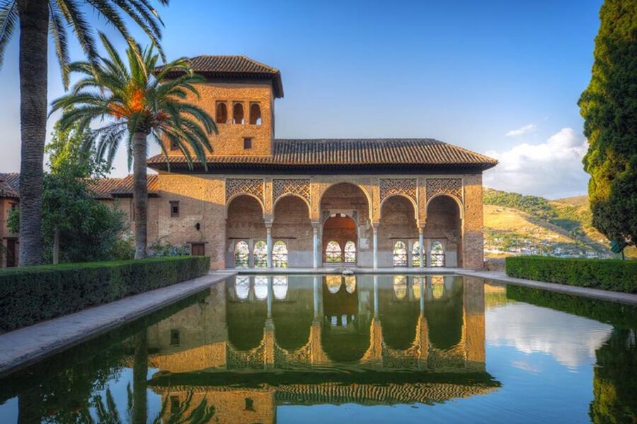From Malaga: Alhambra and Royal Chapel with Entry Tickets - Key points to know before booking