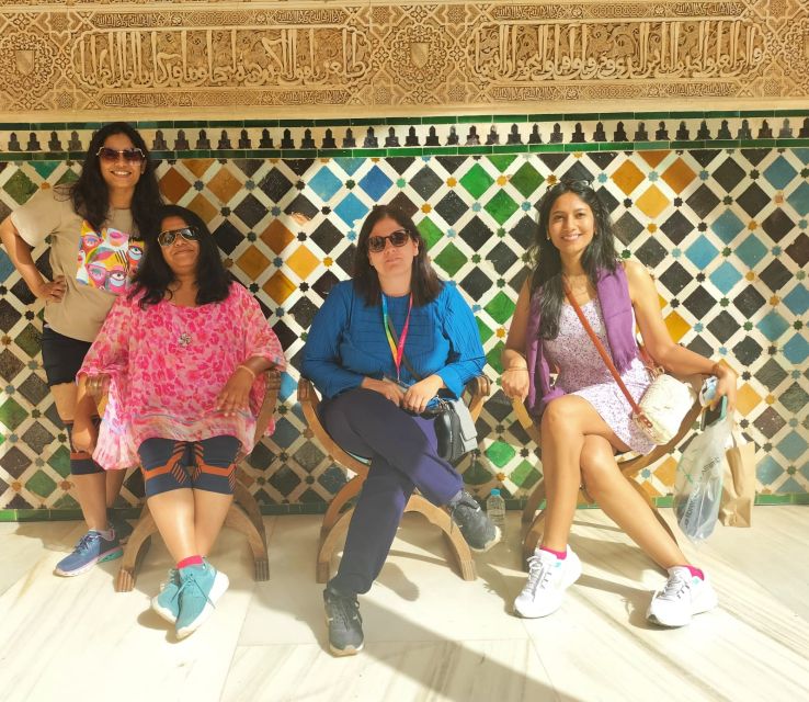 From Malaga: Alhambra Guided Tour with Entry Tickets - Alcazaba walls and Granada views