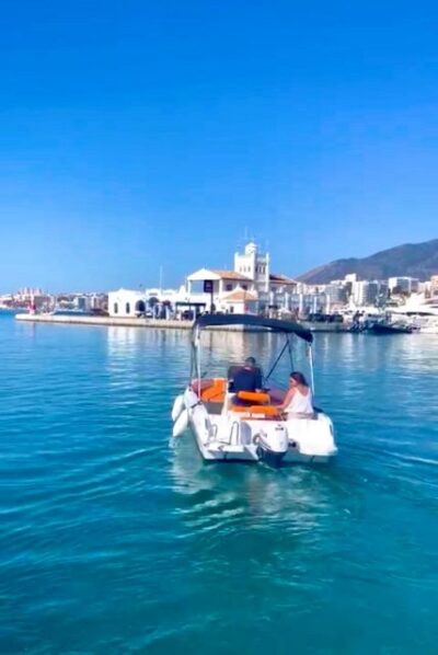 Boat Rental with No License Required