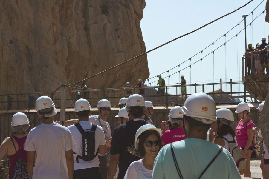 From Málaga: Caminito del Rey Full-Day Tour - The Conde de Guadalhorce Dam and the start of the walk