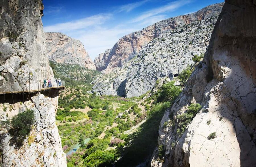 From Malaga: Caminito del Rey guided tour + round-trip transportation - Who will enjoy this day most