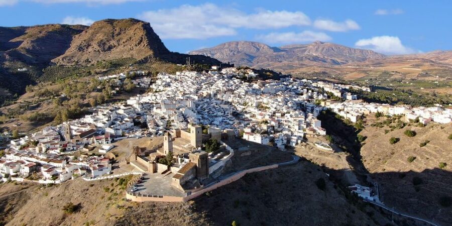 From Malaga: Caminito del Rey/White Village Tour & Tapas - Álora: a useful introduction to inland Andalusia