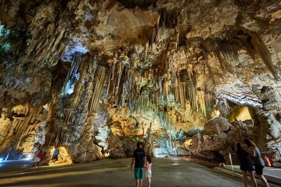 From Málaga: Caves of Nerja, Nerja and Frigiliana Day Tour - How the nine-hour day works