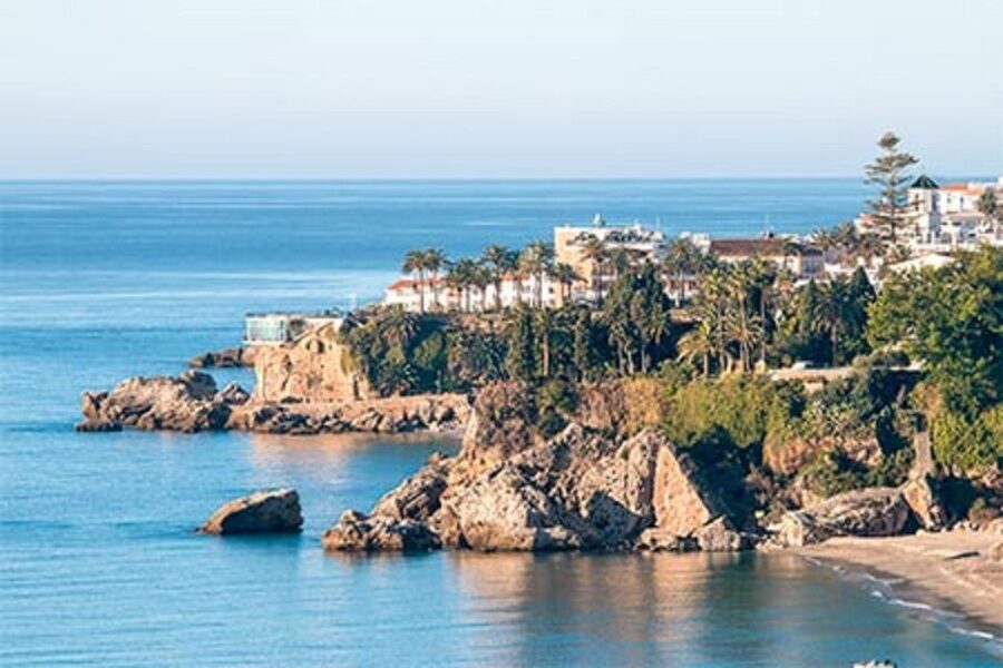 From Málaga: Caves of Nerja, Nerja and Frigiliana Day Tour - The VR room and museum add useful context