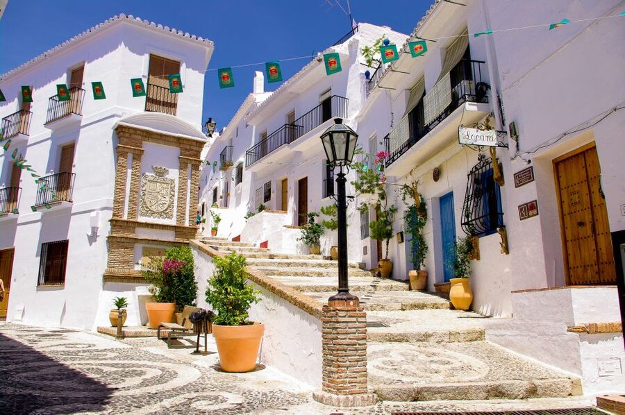 From Málaga: Frigiliana Hiking Tour with Wine & Appetizers - What the $65 price gets you
