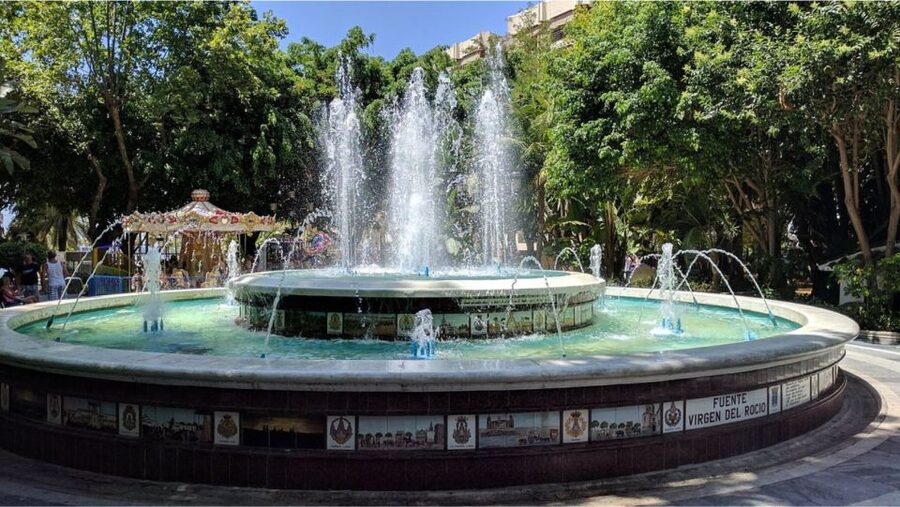 From Malaga or Costa del Sol: Mijas, Marbella & Puerto Banus - Weather, walking, and practical planning