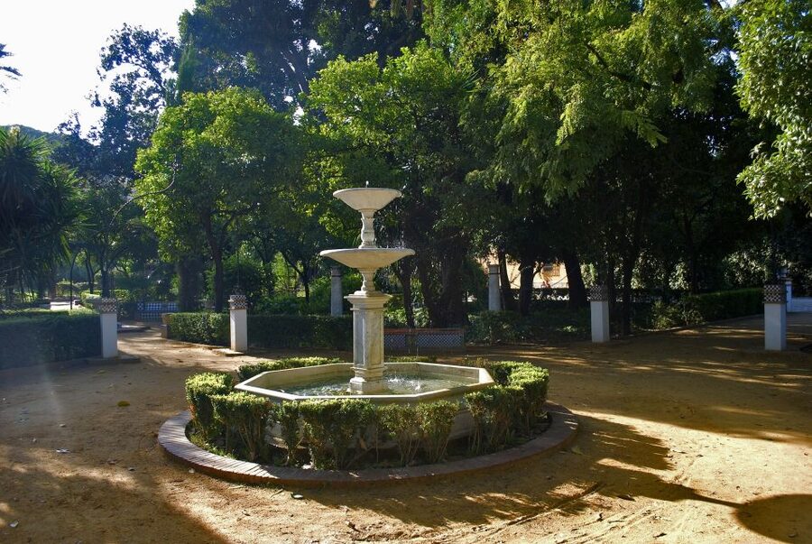 From Malaga: Private Seville, Alcazar and Cathedral Day Trip - Is $542 per person fair value?