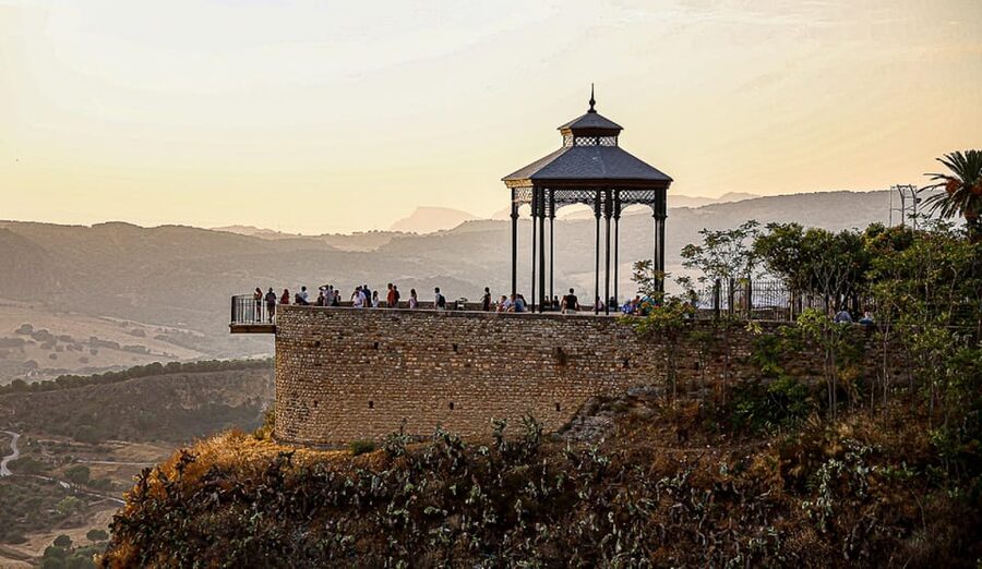 From Malaga: Ronda and Setenil de las Bodegas Day Trip - Who should book this experience?