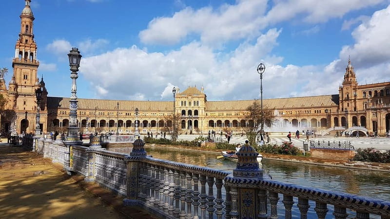 From Malaga: Seville Day Trip with Real Alcázar Tickets - Entering the Royal Alcázar of Seville