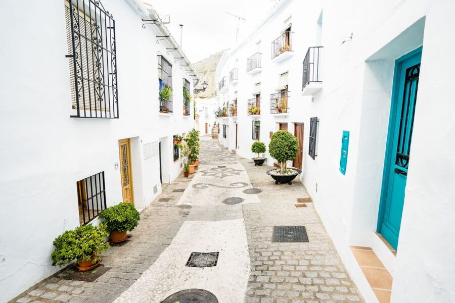 From Málaga: Skip-the-Line Nerja Cave and Frigiliana - Why this Málaga day trip works
