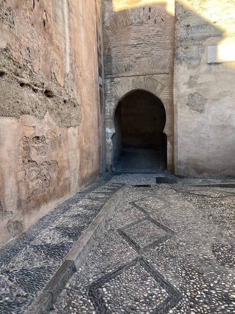 From Nerja/Almunecar: Granada Full-Day Trip - Albaicín: cobbled lanes and the view toward the Alhambra
