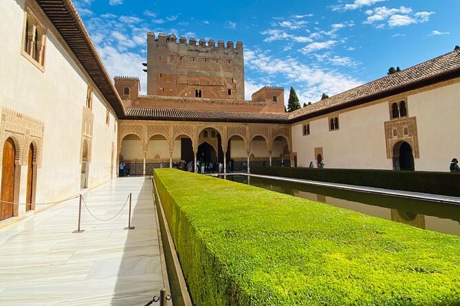 Full-Day Alhambra from Malaga: Choose Your Access & Pick Up Point - Leaving Malaga by Coach