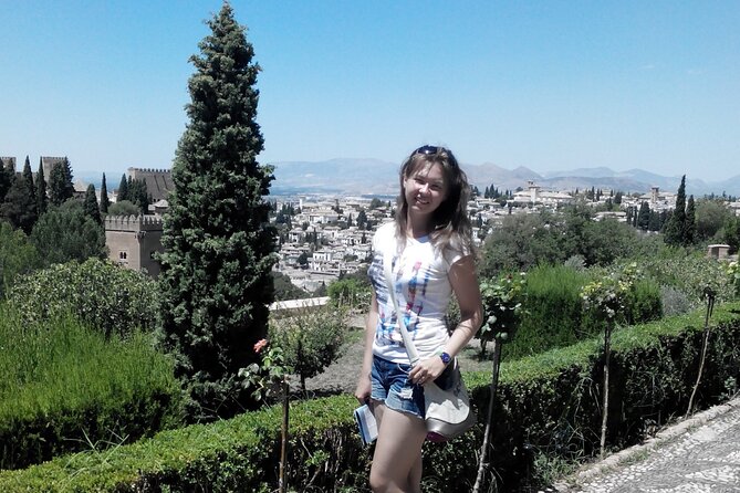 Full-Day Trip to Granada from Malaga with Private Guide - Royal Chapel and Granada Cathedral