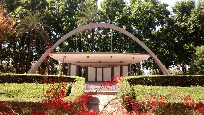 Grand Private Tour: The Best of Malaga and its Surrounds - One half-day, two very different sides of Málaga