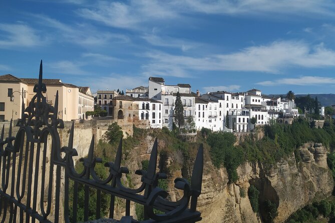 Guided tour of Ronda with an official guide - Cuenca Gardens: the most rewarding part of the walk