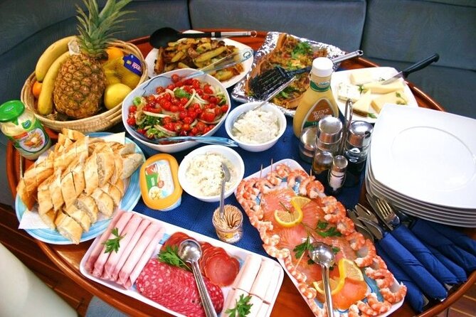 Half-Day Luxury Catamaran Sailing Cruise in Granada - Who will enjoy this catamaran cruise