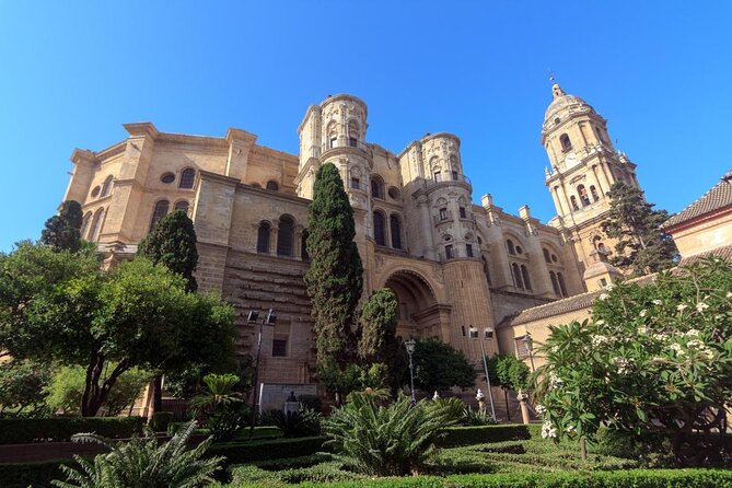 Historical Centre and Cathedral of Málaga - The city walk before the Cathedral