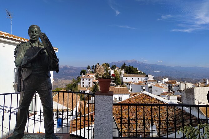 La Axarquia White Villages & Buddhist Stupa - SemiPrivate - What the $90.70 price really covers