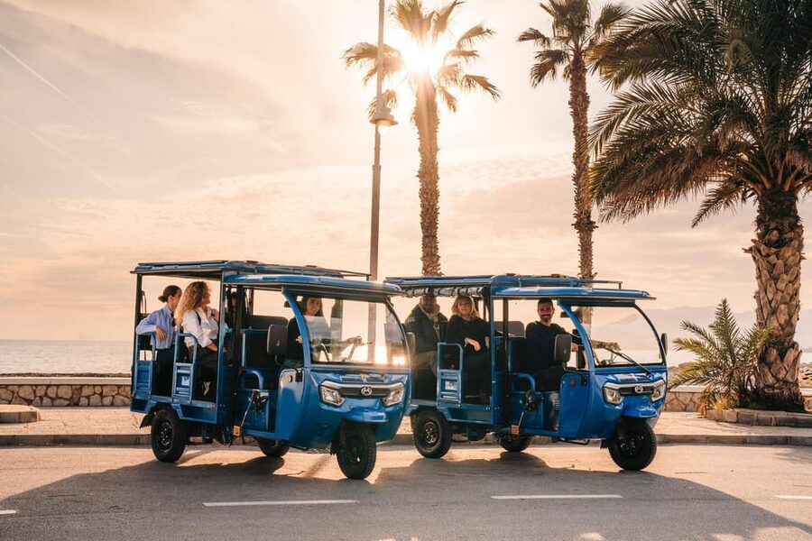 Málaga 1-hour by TukTuki: Essential and Private Tour - La Malagueta Beach and Baños del Carmen