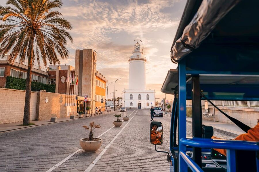 Málaga 2-Hour TukTuki Tour: Private Experience - Ten minutes at Atarazanas Market